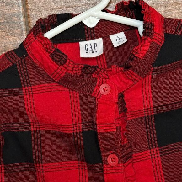 Girls Ruffle Detail Buffalo Plaid Shirt Christmas Dress Size 6/6X - Picture 2 of 5